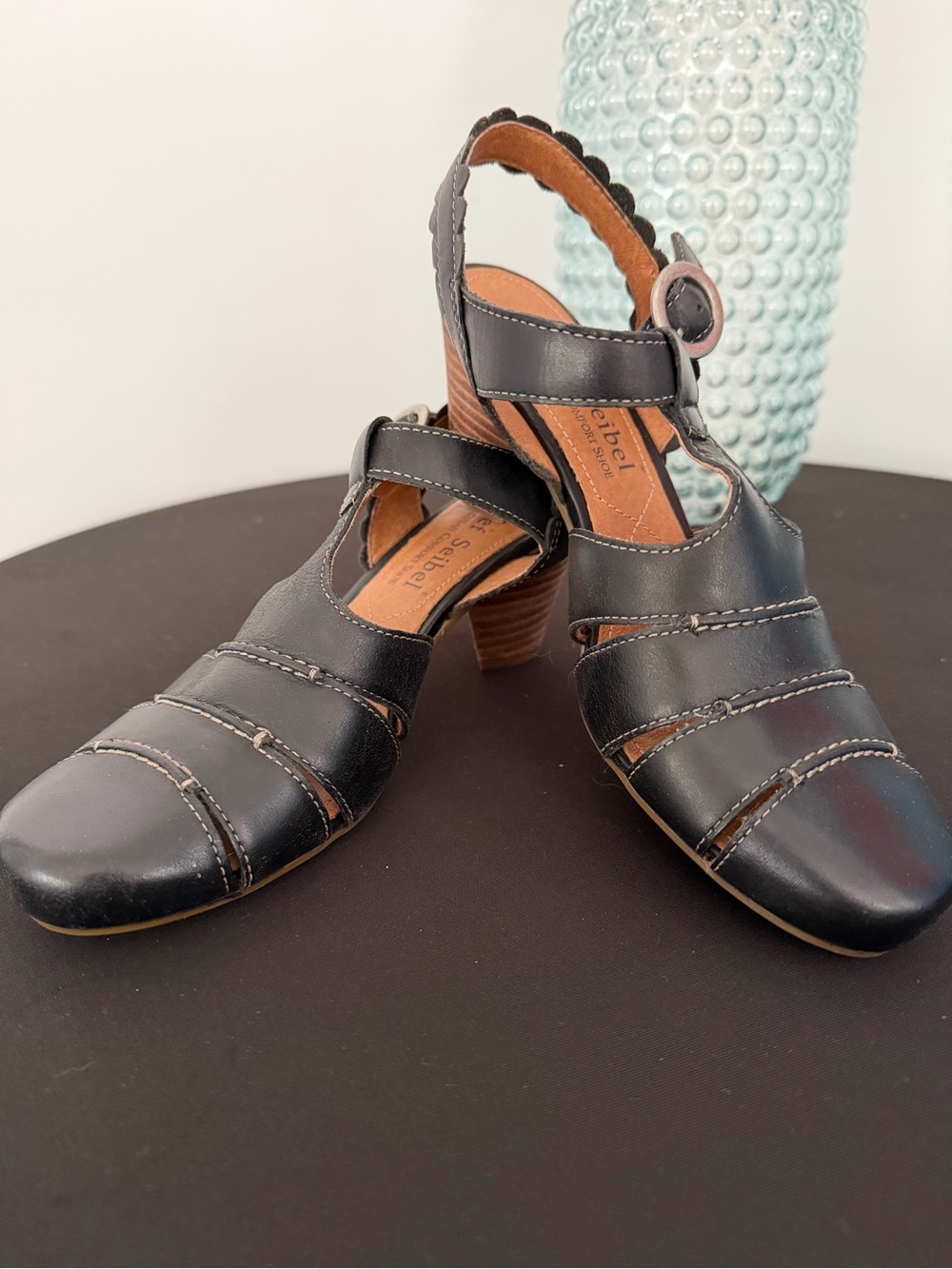 Josef Seibel The European Comfort Shoes Black Leather t-strap Heels